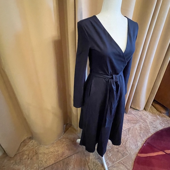 NEW! Pact Midnight Blue Belted Fit and Flare Faux Wrap Dress Size Small NWT! - Picture 3 of 10